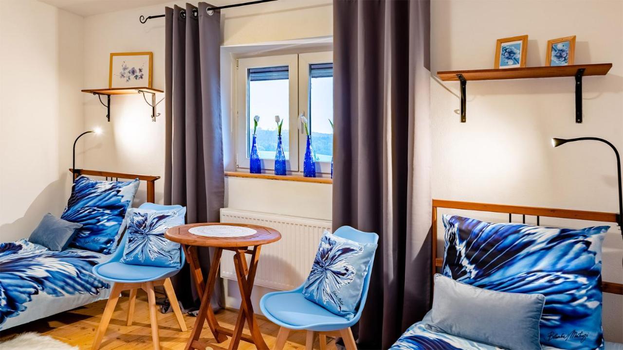 Wellness Penzion-Restaurace U Pstrosa Vsemyslice Eksteriør bilde